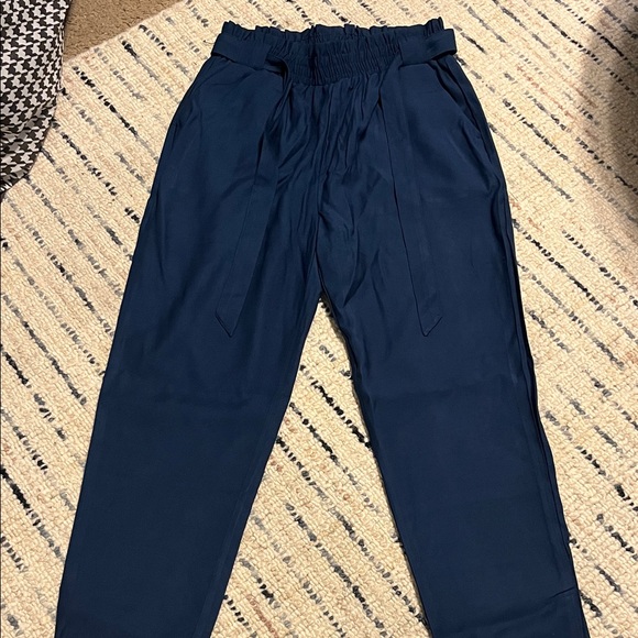 Women’s Navy Pants - Picture 1 of 3